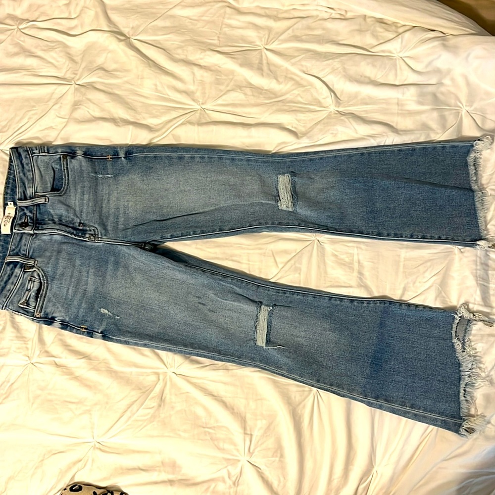 Hidden cropped stretch flare jean light wash